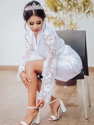 Robe de noiva manga de renda ( justa no braço ) sem bordado