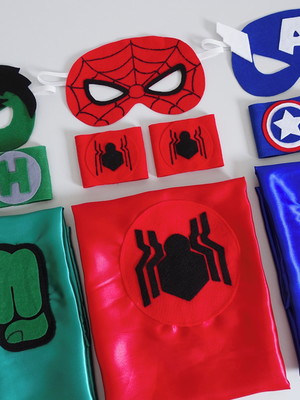 Capa mascara bracelete super heróis