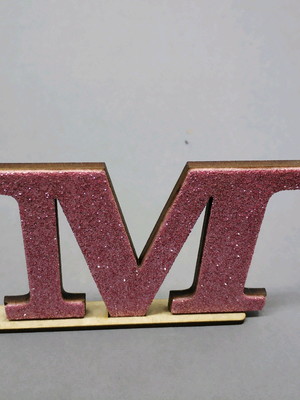 Letra mdf com eva glitter e com base - 7 cm de altura (cada)