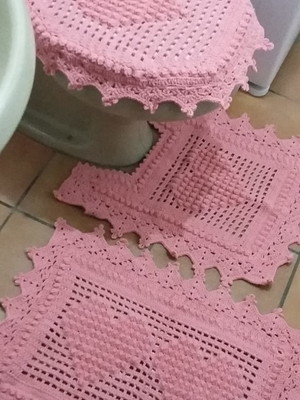 Jogo de banheiro em croche coração