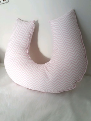 Almofada amamentação chevron rosa