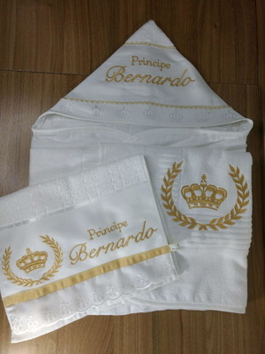 Kit toalha de banho com capuz forrada + toalhinha de boca