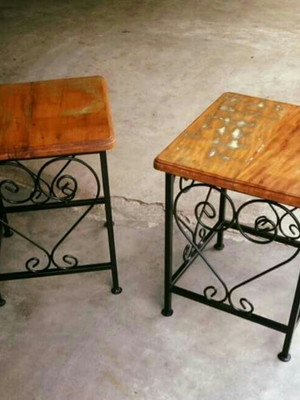 Banqueta quadrada artesanal rústica ferro madeira