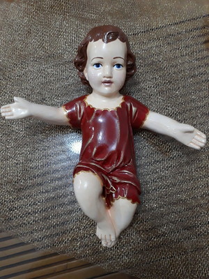 Menino jesus de gesso