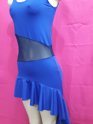 Mini vestido babados