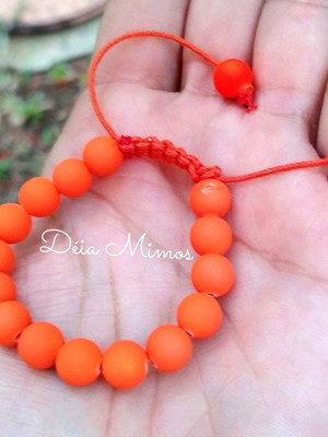 Pulseira miçangas fecho regulagem macramé