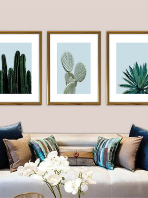 Conjunto com 3 quadros cactus, moldura dourada e vidro