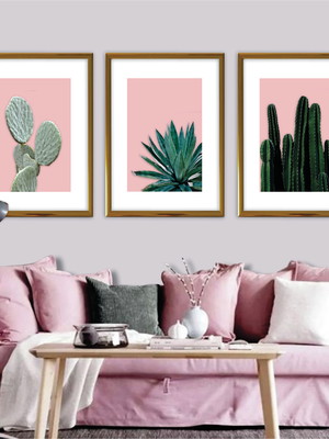 Conjunto com 3 quadros cactus, moldura dourada e vidro