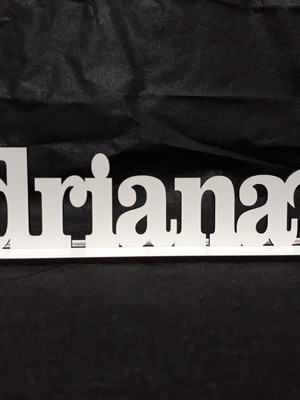 Display com nome e profissão letras em mdf branco