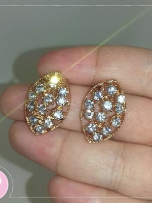 Brinco dourado com strass | bpsrr