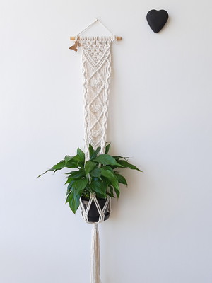 Infinito... suporte para plantas em macramê