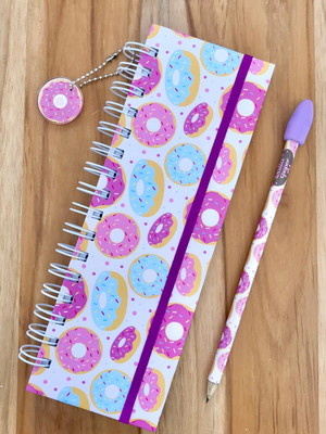 Mini planner sem data donuts com lápis, pingente e borracha