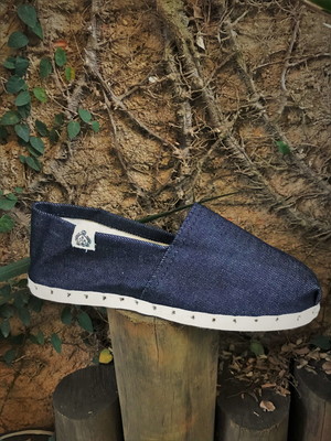 Alpargata com solado de corda jeans