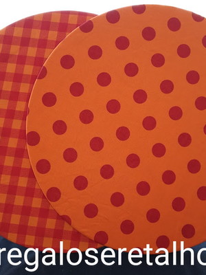 Capa de sousplat dupla face , com base em mdf ( conj 2 unid)