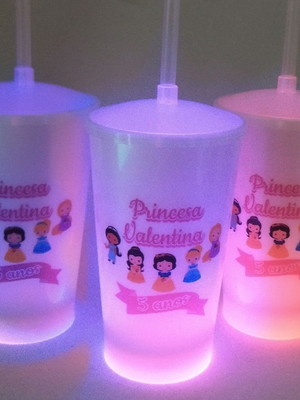 Copos leds com tampas e canudos - 500ml