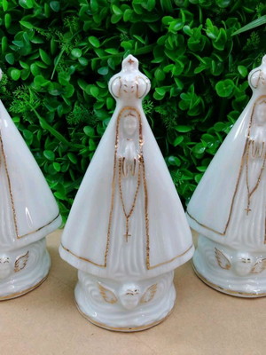Nossa senhora de aparecida porcelana filete de ouro