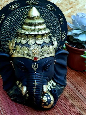 Ganesha busto 29cm | preto e dourado