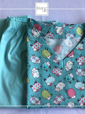Scrub feminino - conjunto ovelhas