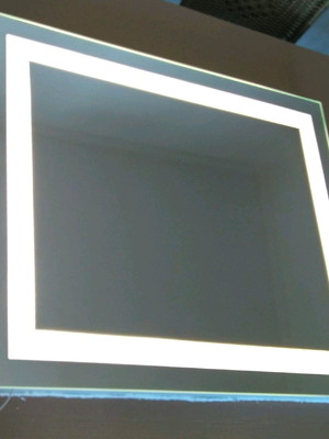Espelho retangular com iluminação de led -80cm l x 85cm a