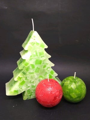 Kit natalino vela pinheiro simples + duas velas bola 6 cm
