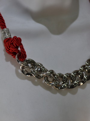 Colar corrente e fio de são francisco vermelho níquel
