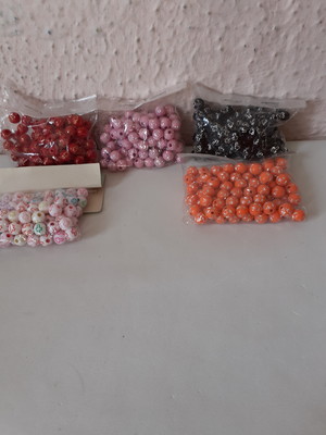 Contas plasticas para pulseiras e colar c/ 25 g kit 2 pcote