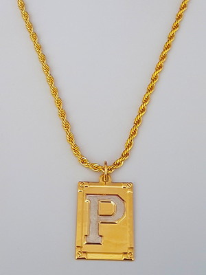 Cordão baiano 60 cm. pingente letra p folheado ouro. c7p19