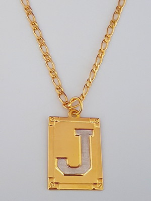 Cordão 60 cm pingente letra j folheado ouro 18k. c60j19