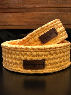 Par de cestos de fio de malha amarelo