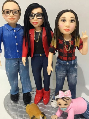 Escultura humanizada personalizada familia