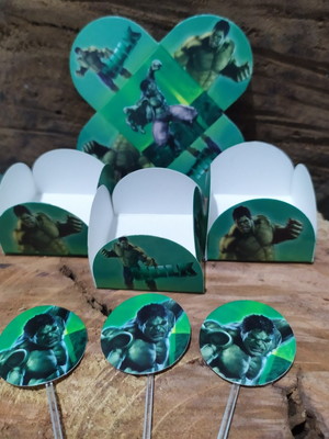 O incrível hulk - 50 forminhas + 10 topper - hulk