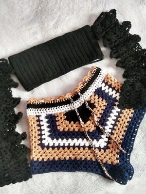 Conjunto feminino de crochê manga com babadinho