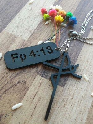 1 colar fé + placa com versículo bíblico