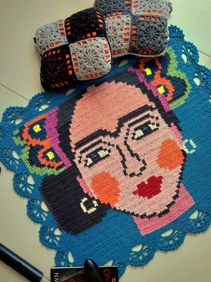 Tapete frida kalho crochê em fio conduzido