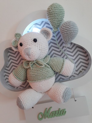 Porta de maternidade nuvem amigurumi