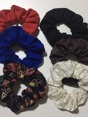 3 scrunchies - xuxinha para cabelo