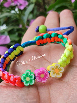Pulseira macramê flor