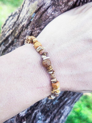 Pulseira jaspe madeira em pedra natural