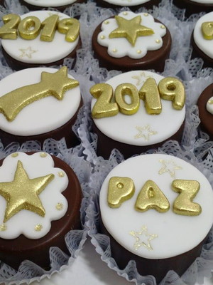 Mini pão de mel ano novo