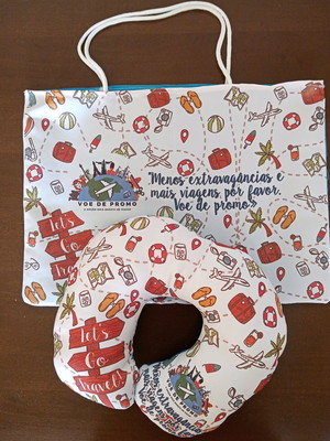 Kit travesseiro + sacola viagem