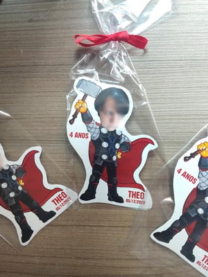 Lembrancinha ímã thor