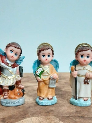 3 imagens arcanjos infantil são miguel, rafael e gabriel 7cm