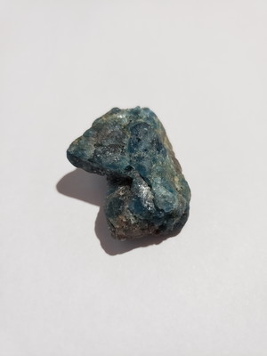 Apatita azul bruta natural 13g. - universo 22