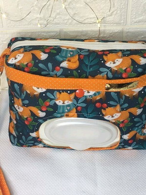 Necessarie do bebê porta fraldas e lenço umedecido