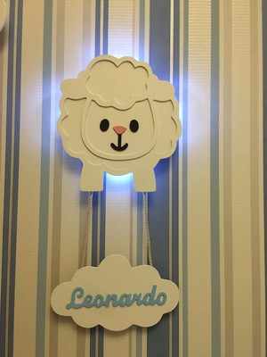 Luminária ovelha ovelhinha com nome para quarto de bebe