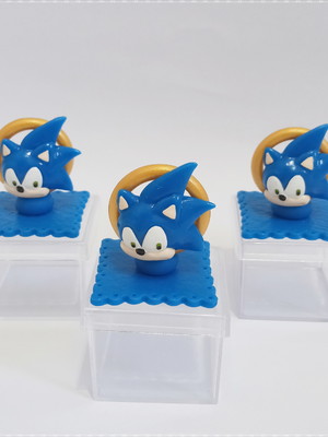 Kit com 12 caixas com aplique do sonic em biscuit