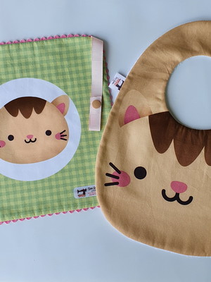 Kit maninha /toalinha e babador + prendedor de chupeta