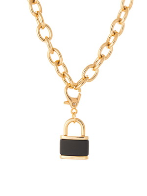 Colar elos dourado com cadeado preto