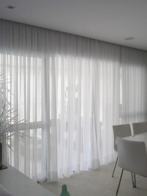 Cortina em voil modelo prega macho 1,70 x 2,56 altura