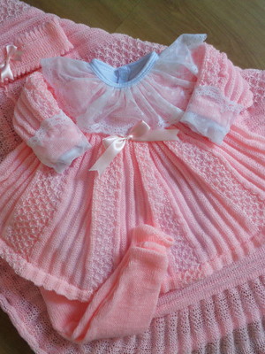 Saida de maternidade com vestido tiara
